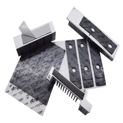 Protection conductrice thermique molle gris-foncé du silicone 8.0W/MK pour la dissipation thermique d'unité centrale de traitement d'ordinateur d'ordinateur