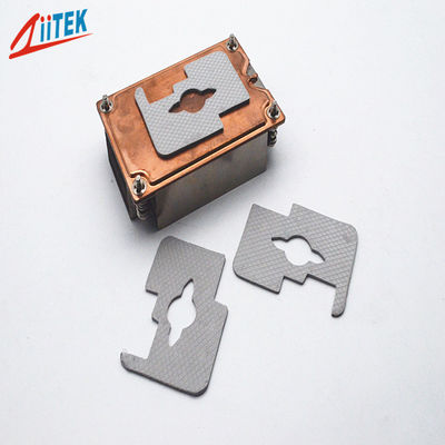 Pad thermiquement conducteur de 1,5 W/m-K compressable gris-blanc pour les modules de mémoire